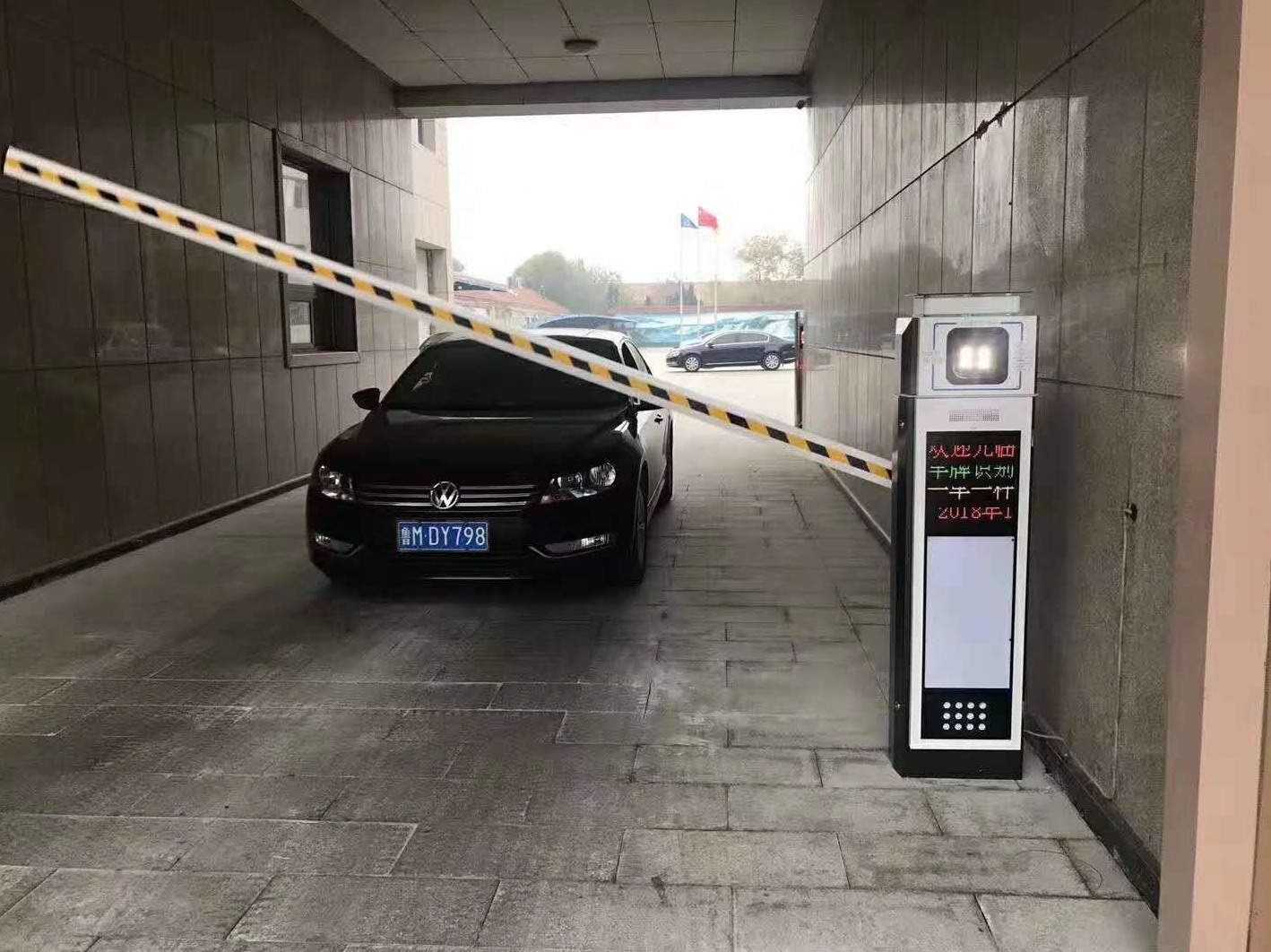 車牌識別系統(tǒng)，智能車牌識別系統(tǒng)